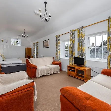 Gasthof Muncaster Castle Coachman's Quarters