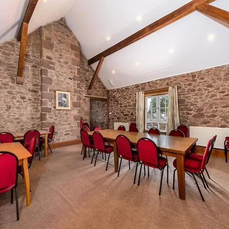 Muncaster Castle Coachman's Quarters Gasthof 4*