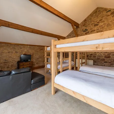 Gasthof Muncaster Castle Coachman's Quarters 4*