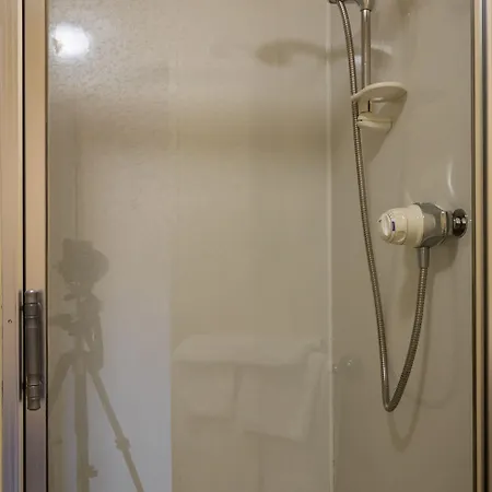 Muncaster Castle Coachman's Quarters Gasthof