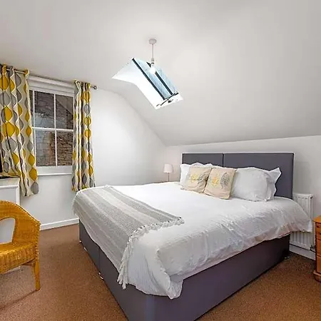 Pensjonat Muncaster Castle Coachman's Quarters 4*