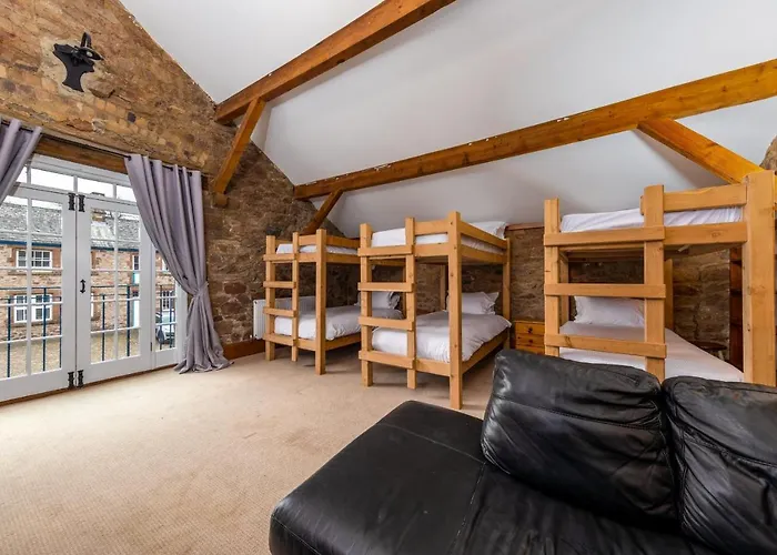 Guest house Muncaster Castle Coachman's Quarters 4*